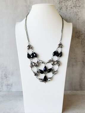 Black Silver Metallic Faceted Glass Shiny Bling Statement Bib Necklace 20"-22"